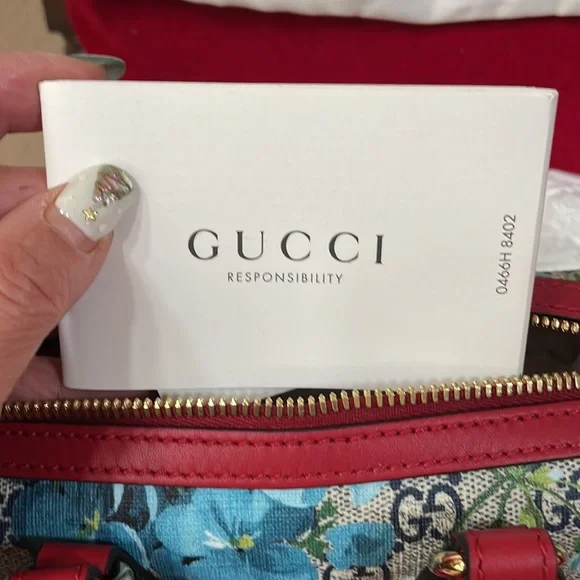 Super cute brand new Gucci floral mini bag - Picture 4 of 7